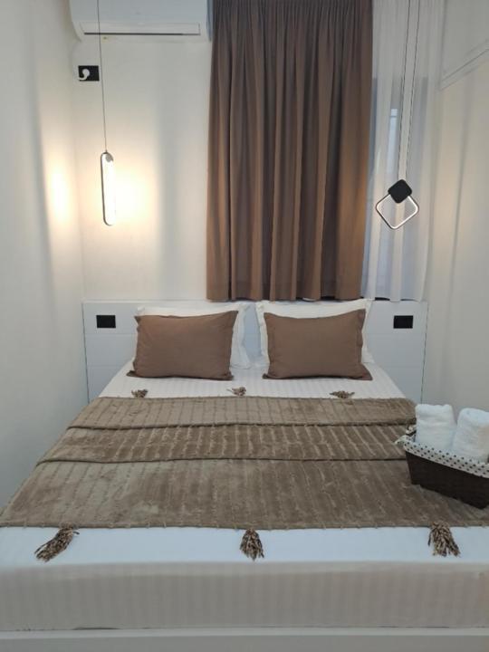 Manga Guesthouse จีโรคาสเตอร์ ภายนอก รูปภาพ