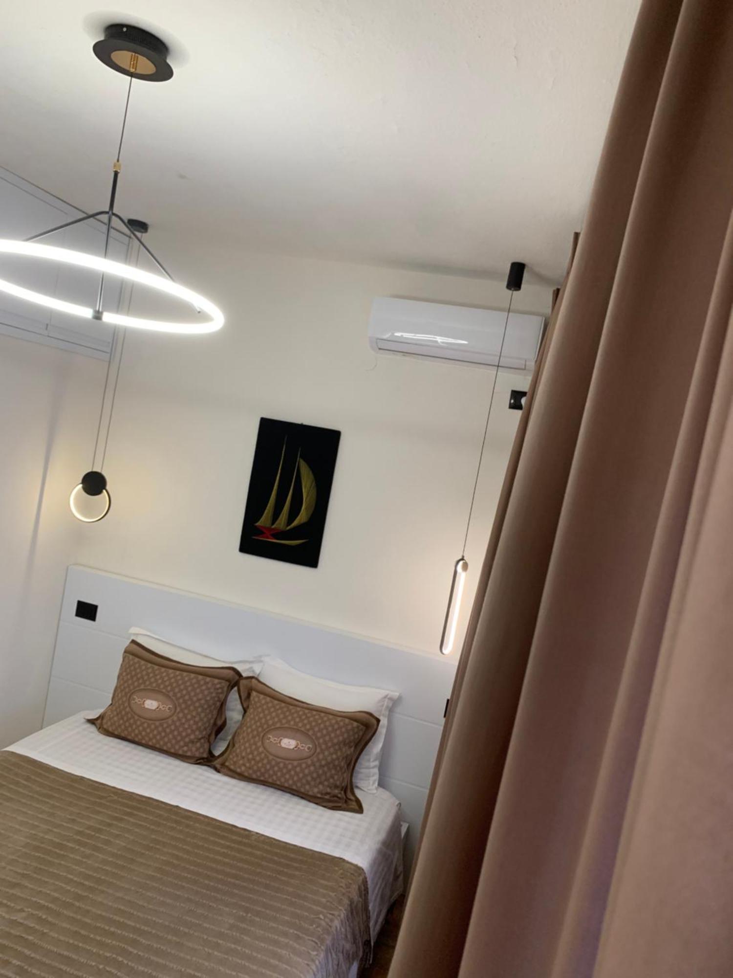 Manga Guesthouse จีโรคาสเตอร์ ภายนอก รูปภาพ